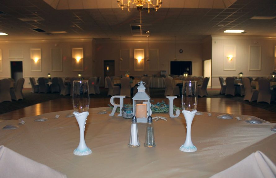 Head wedding table at Belvidere Manor
